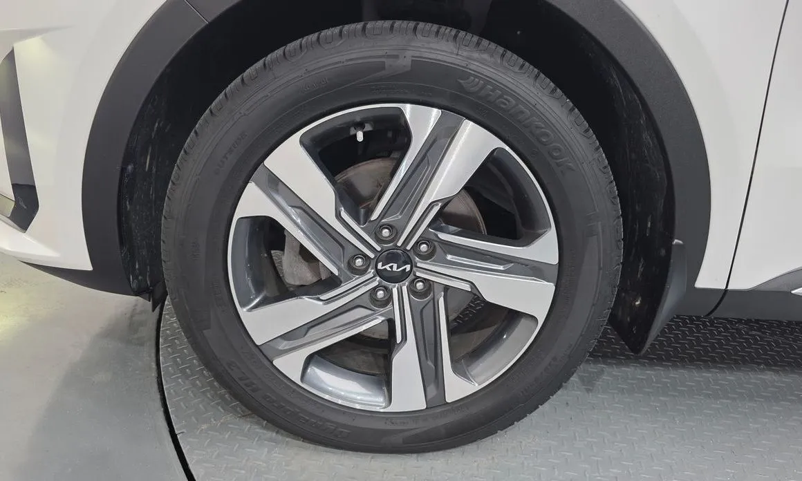 Kia Sorento — фото 10