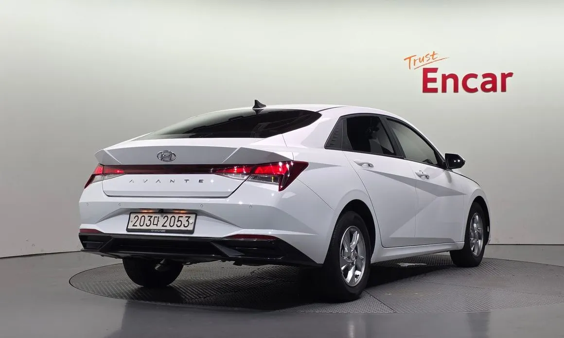 Hyundai AVANTE — фото 2