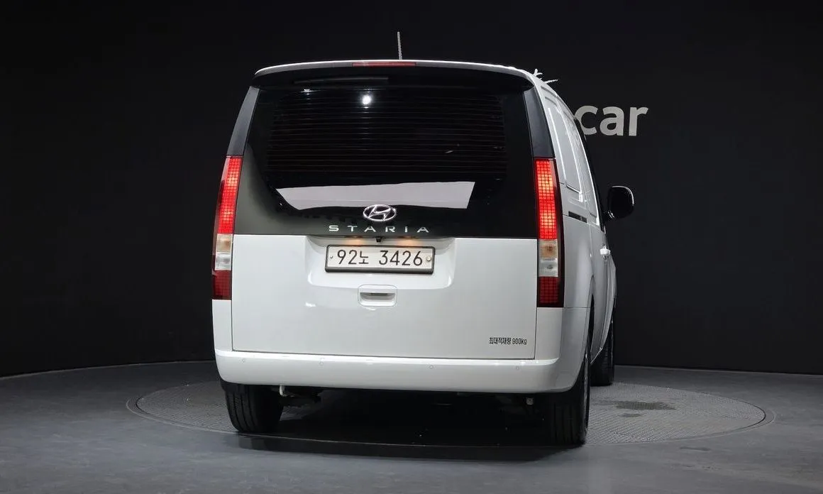 Hyundai Staria — фото 2
