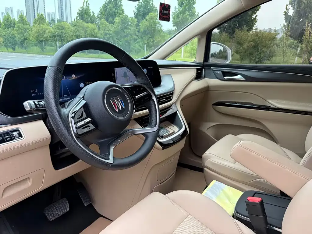 Buick GL8 Hybrid — фото 4