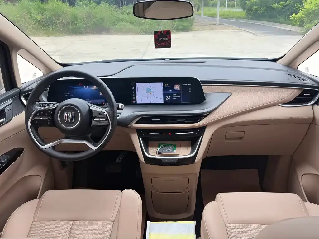 Buick GL8 Hybrid — фото 5