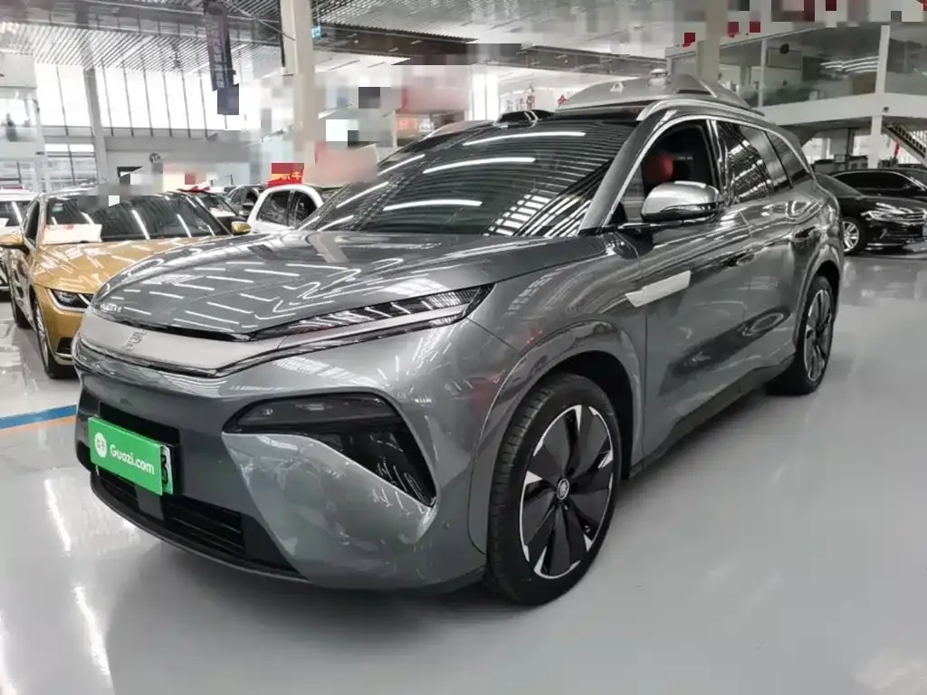 BYD Tang L — фото 1