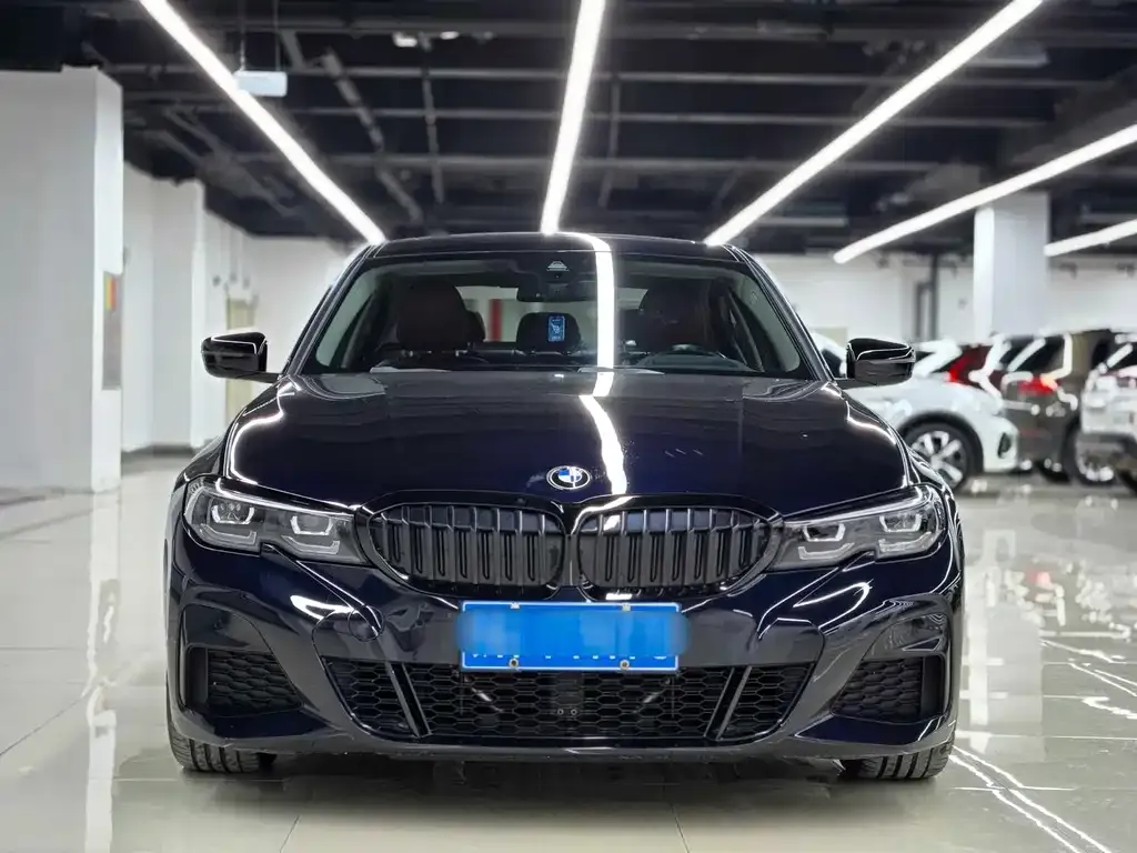 BMW 3 Series — фото 1