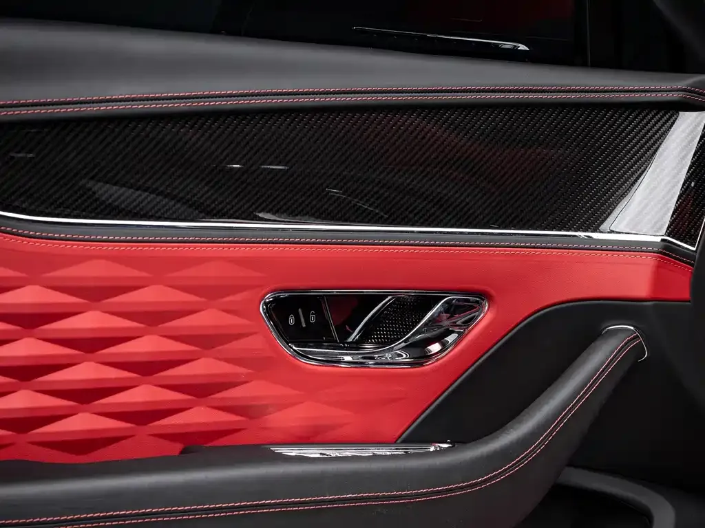 Bentley Flying Spur — фото 9