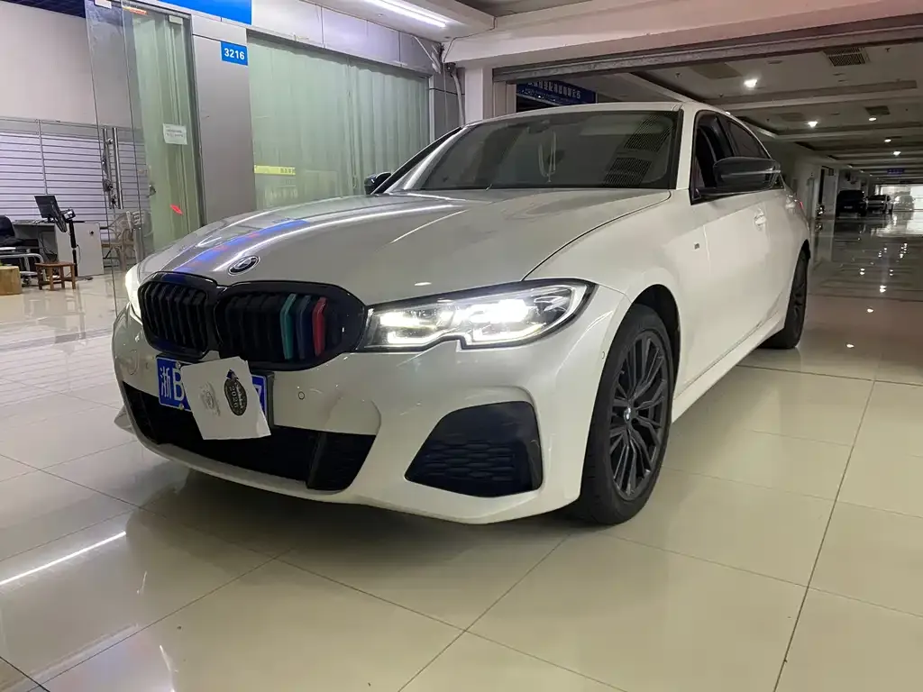 BMW 3 Series — фото 1