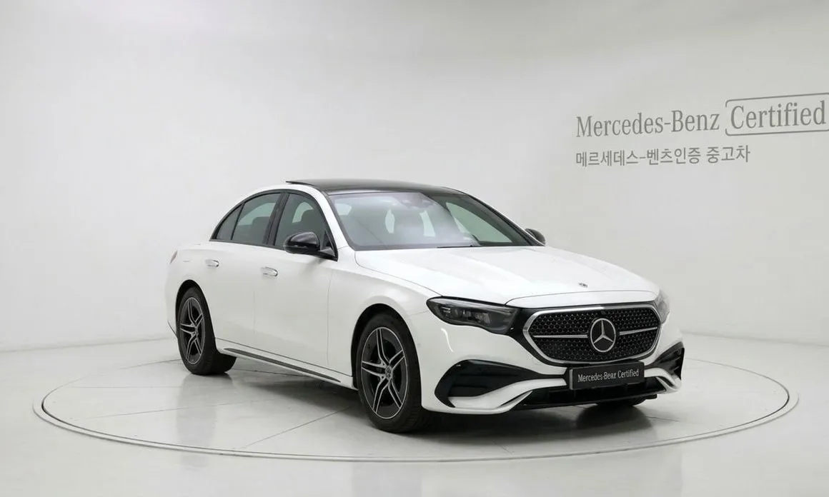 Mercedes-Benz E-Class — фото 1