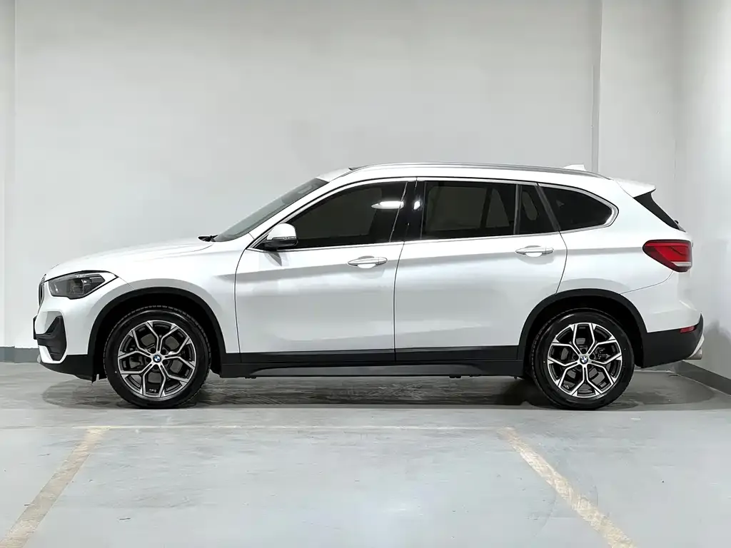 BMW X1 — фото 3