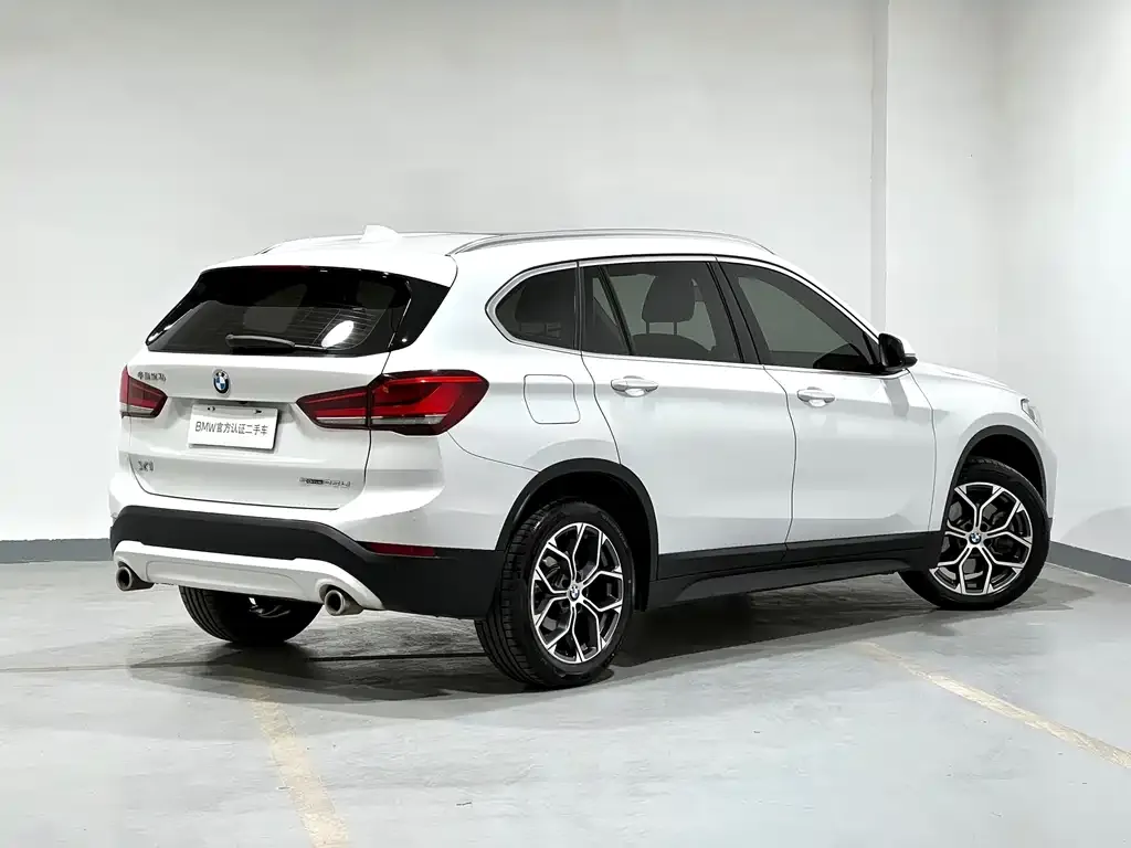 BMW X1 — фото 6