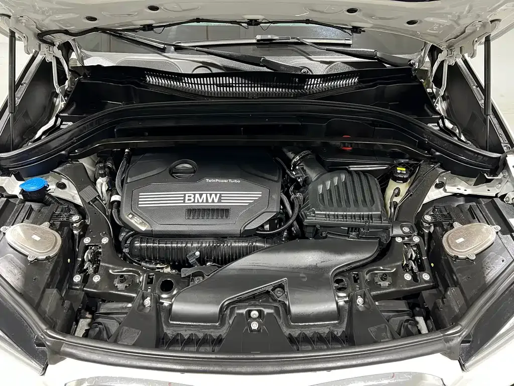 BMW X1 — фото 10