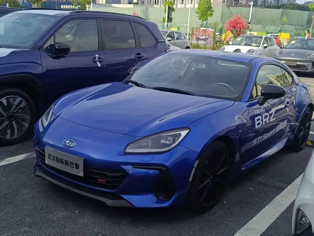 Subaru BRZ — фото 1