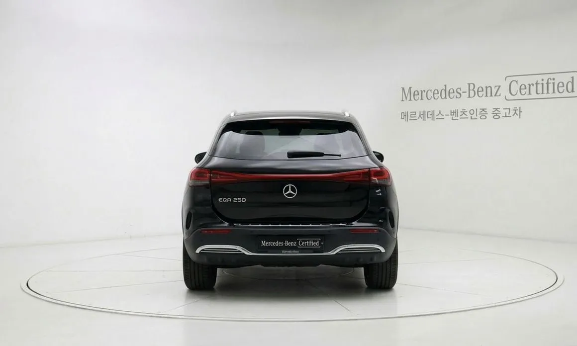 Mercedes-Benz EQA — фото 9