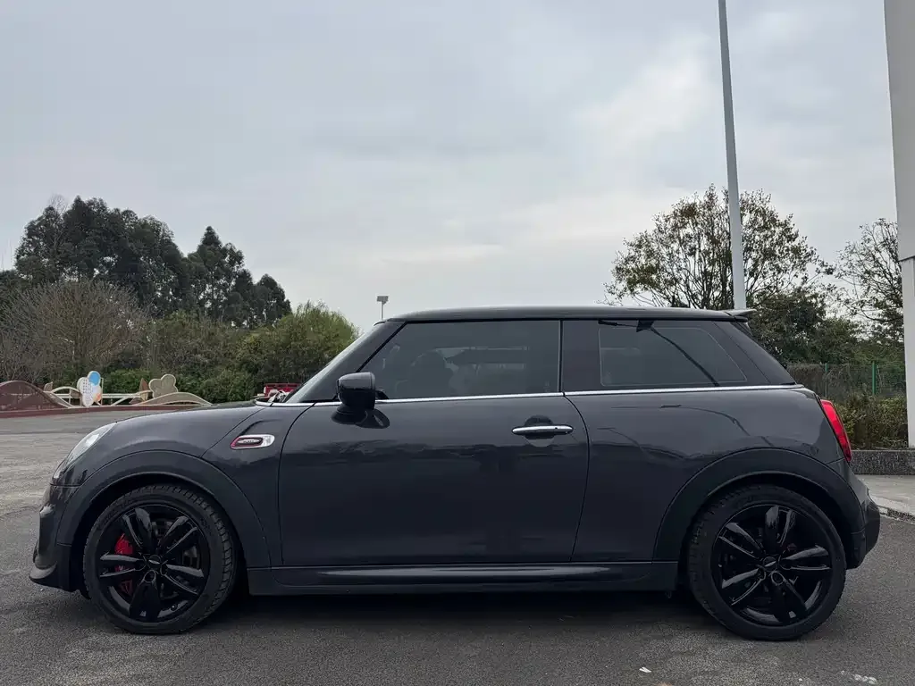 MINI JCW (John Cooper Works) — фото 4