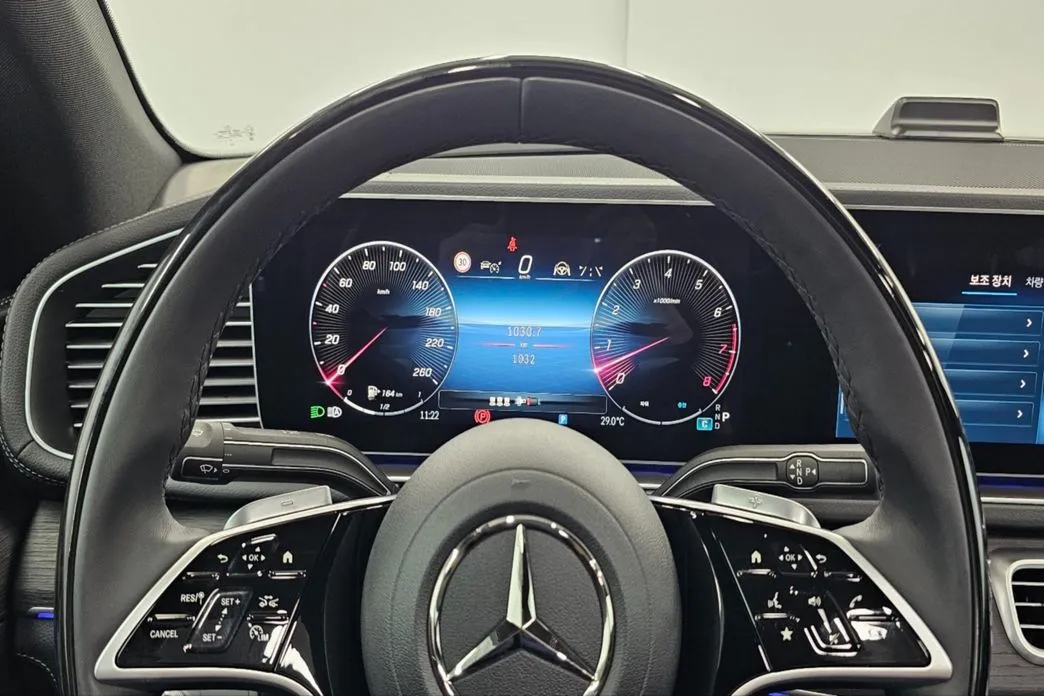 Mercedes-Benz GLE-Class — фото 10