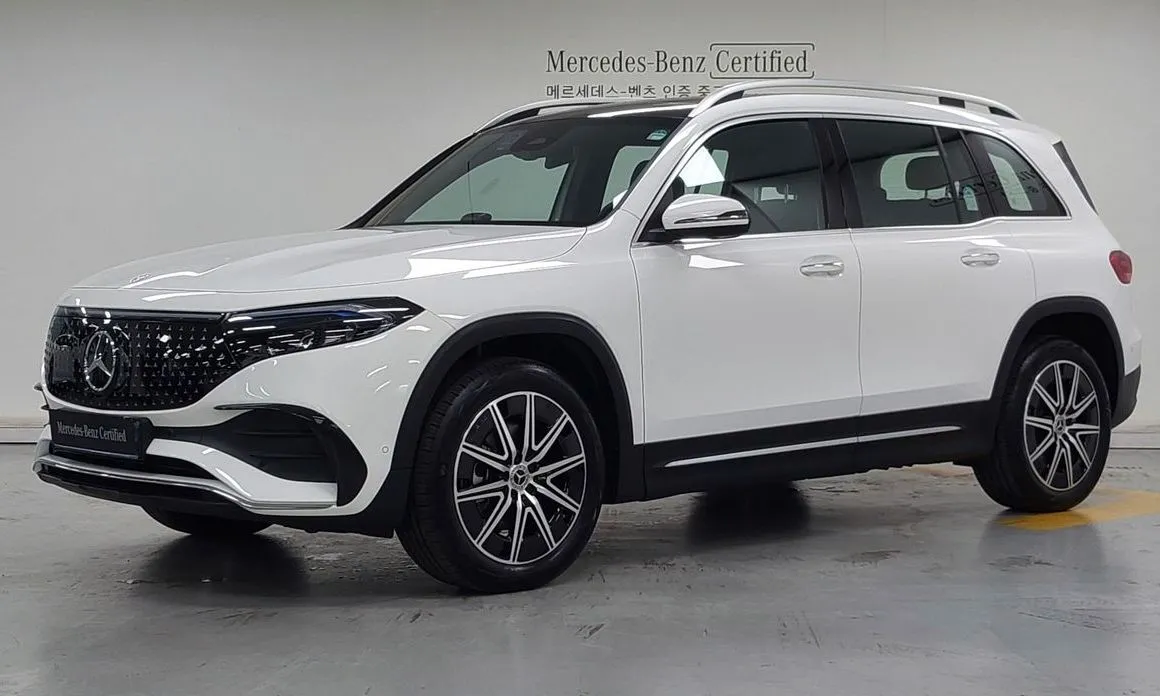 Mercedes-Benz EQB — фото 1