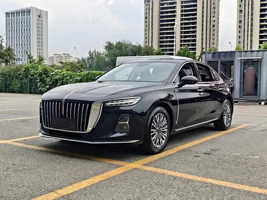 Hongqi H5 — фото 1