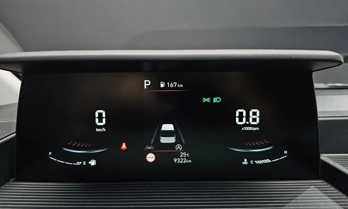 Hyundai Staria — фото 3