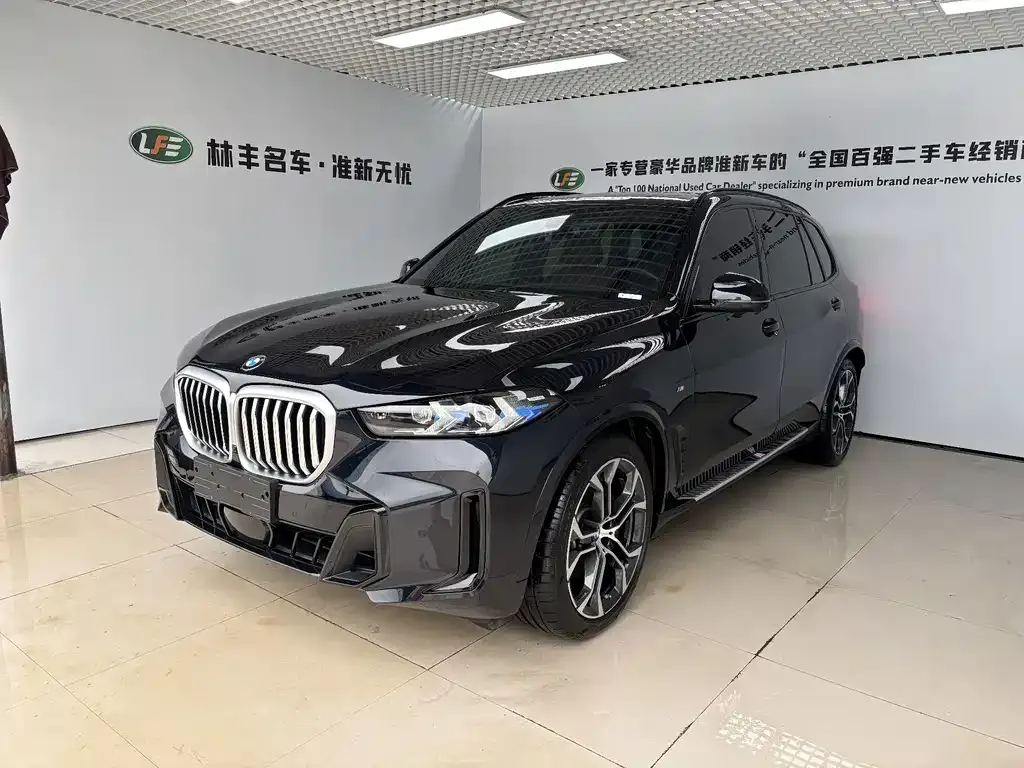 BMW X5 — фото 1