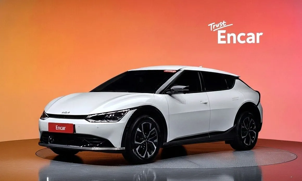 Kia EV6 — фото 1