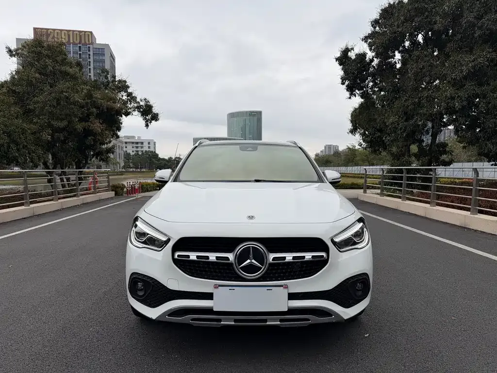 Mercedes-Benz GLA — фото 7