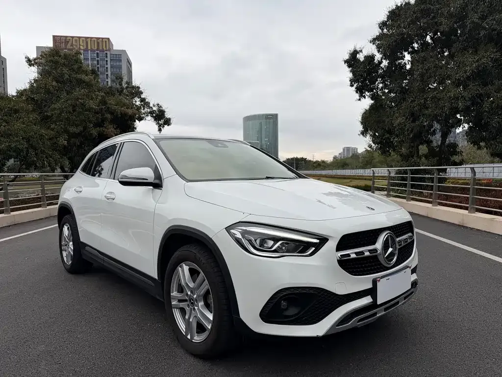 Mercedes-Benz GLA — фото 9