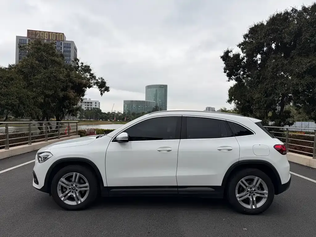 Mercedes-Benz GLA — фото 3
