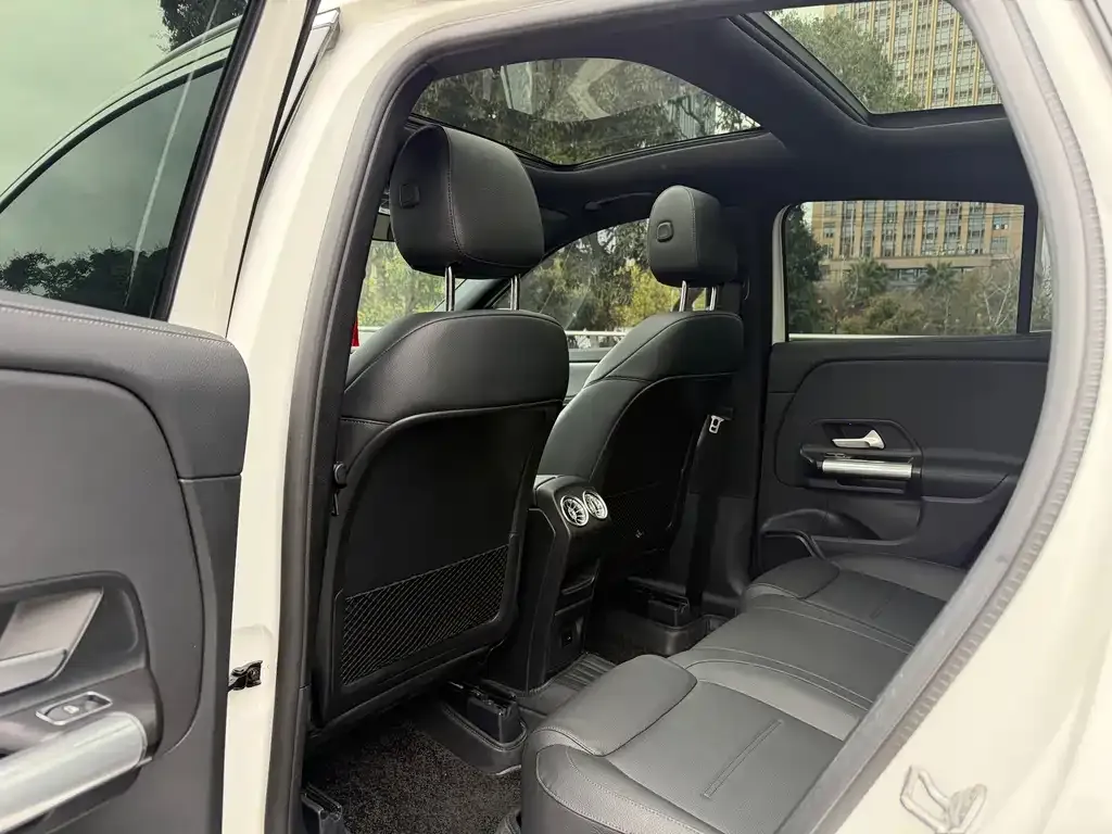 Mercedes-Benz GLA — фото 5