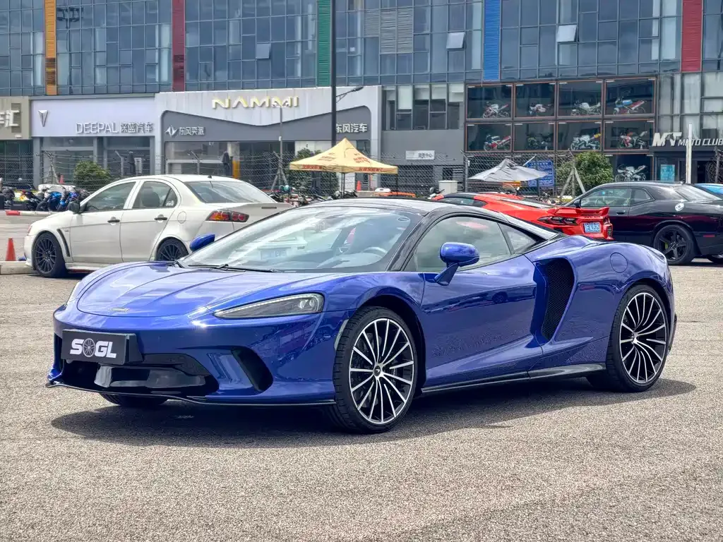 McLaren GT — фото 1