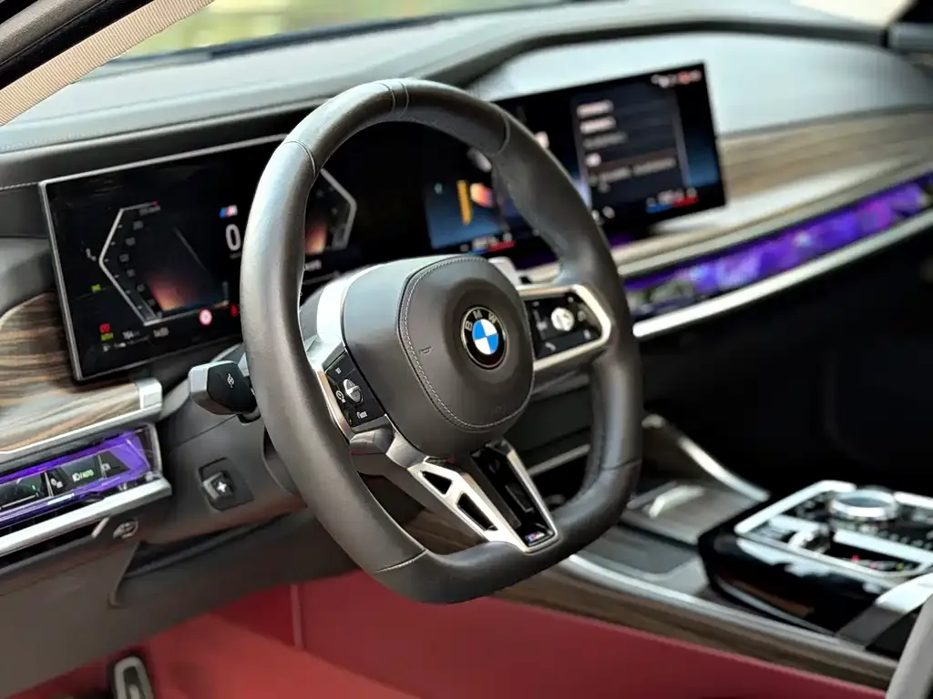 BMW 7 Series — фото 2