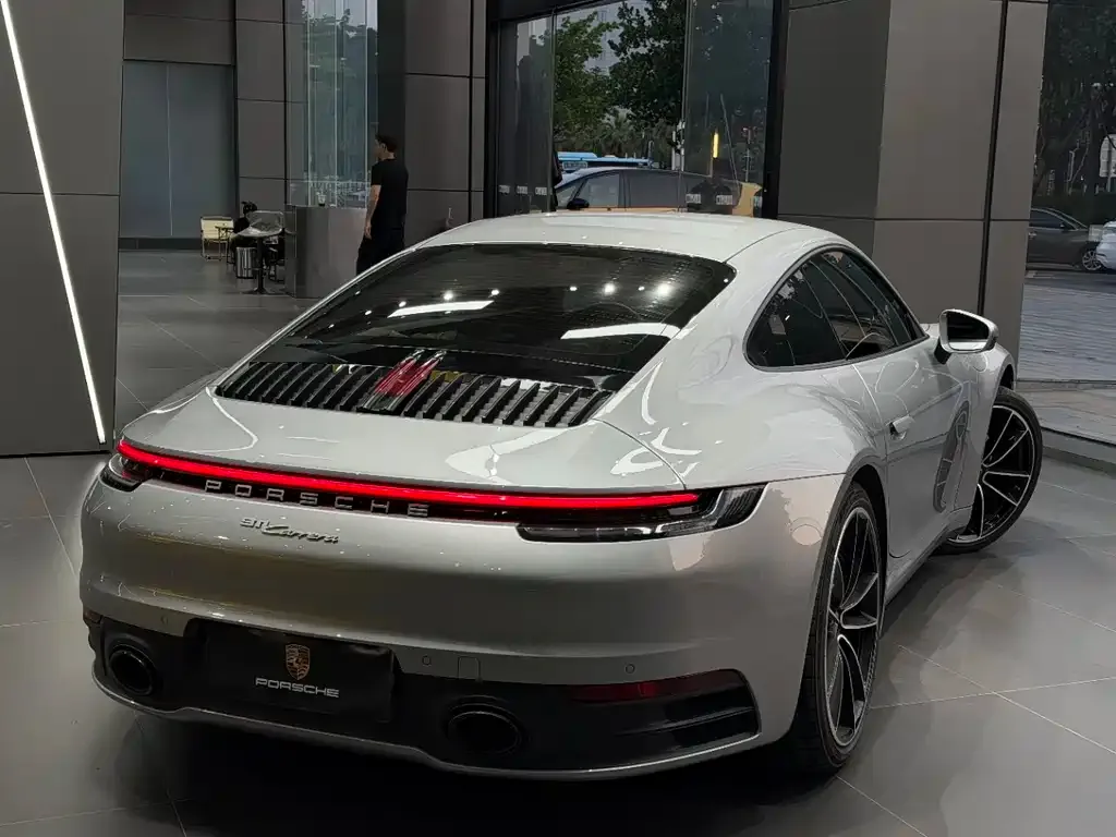 Porsche 911 — фото 10