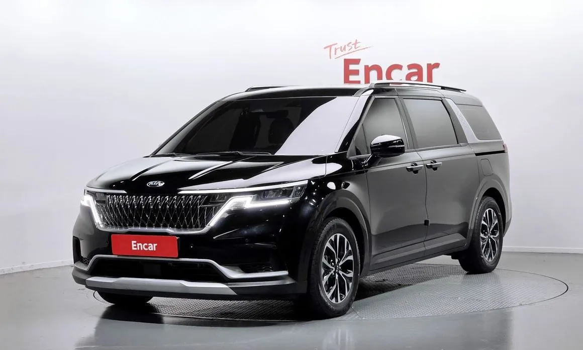 Kia Carnival — фото 1