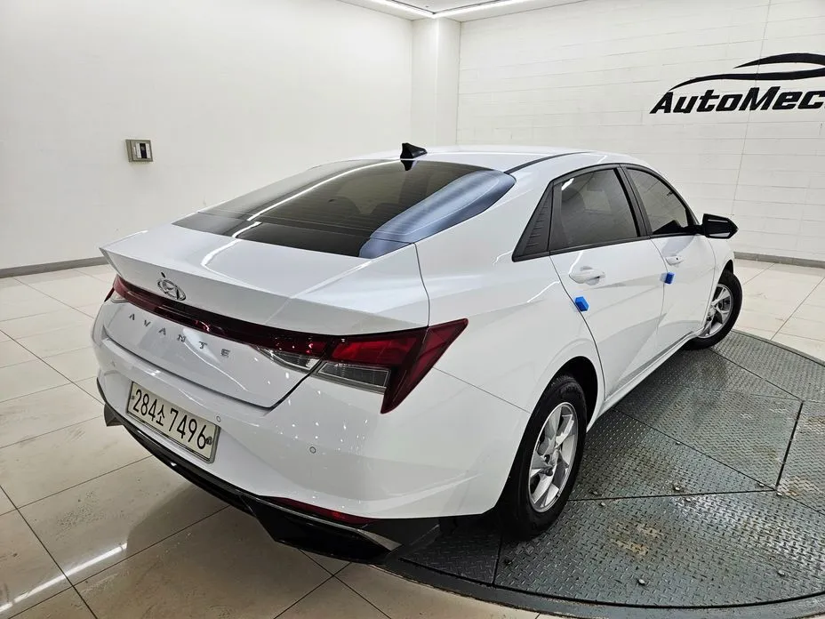 Hyundai AVANTE — фото 4