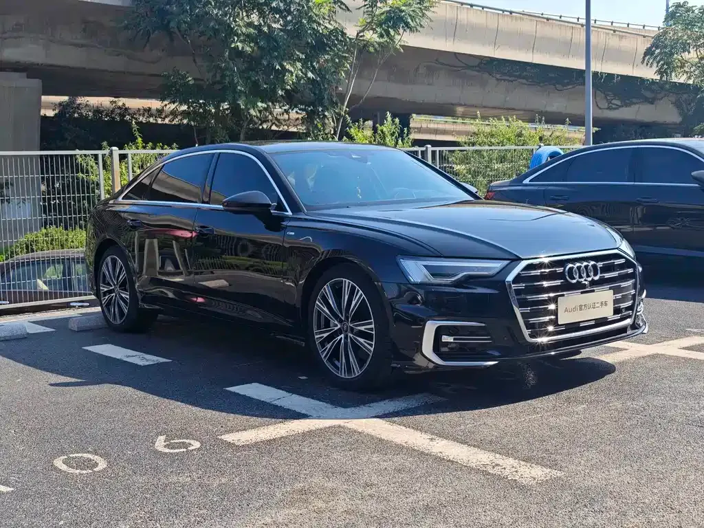 Audi A6L — фото 2