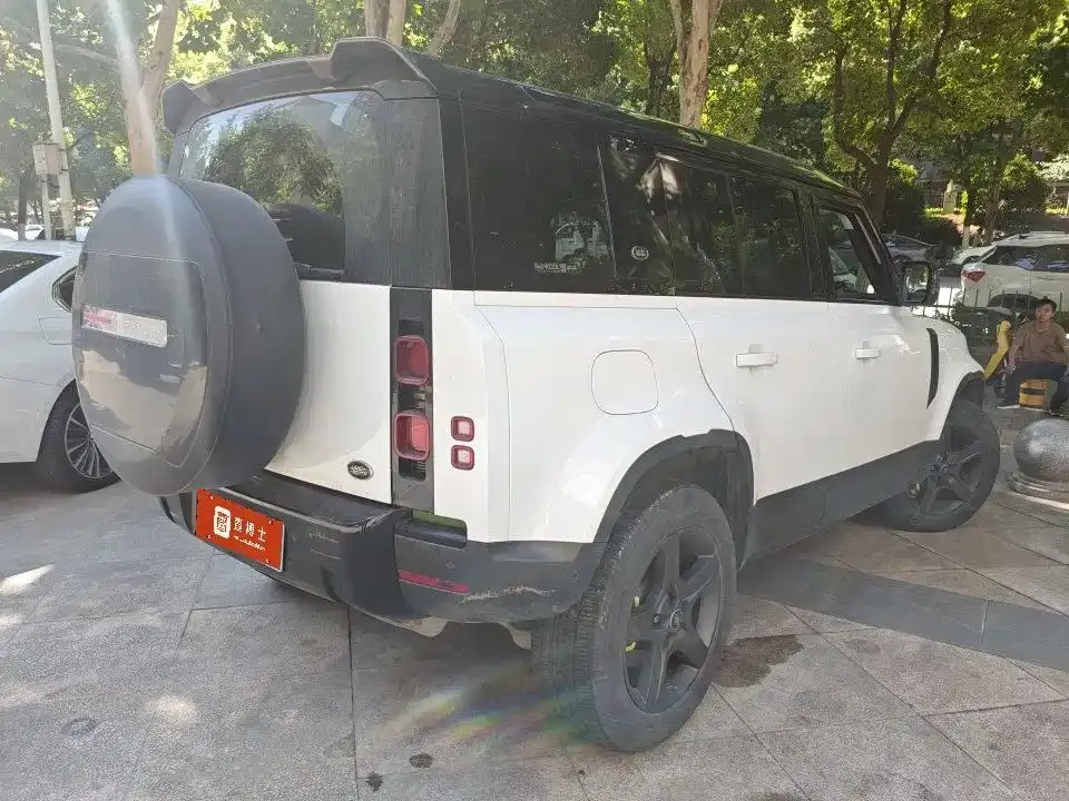 Land Rover Defender — фото 3