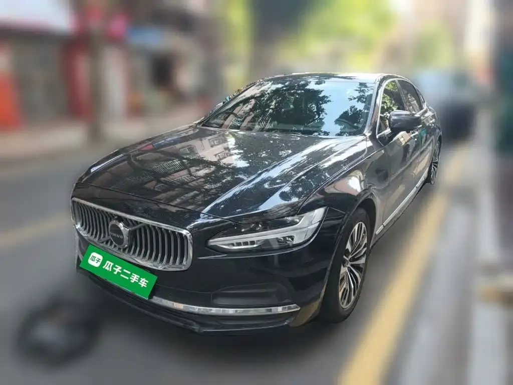 Volvo S90 — фото 1