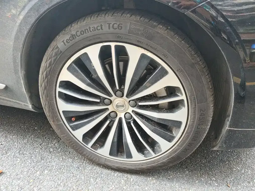 Volvo S90 — фото 10