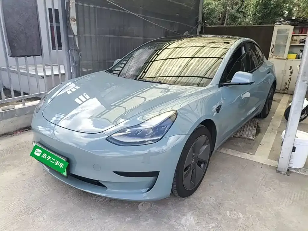 Tesla Model 3 — фото 8