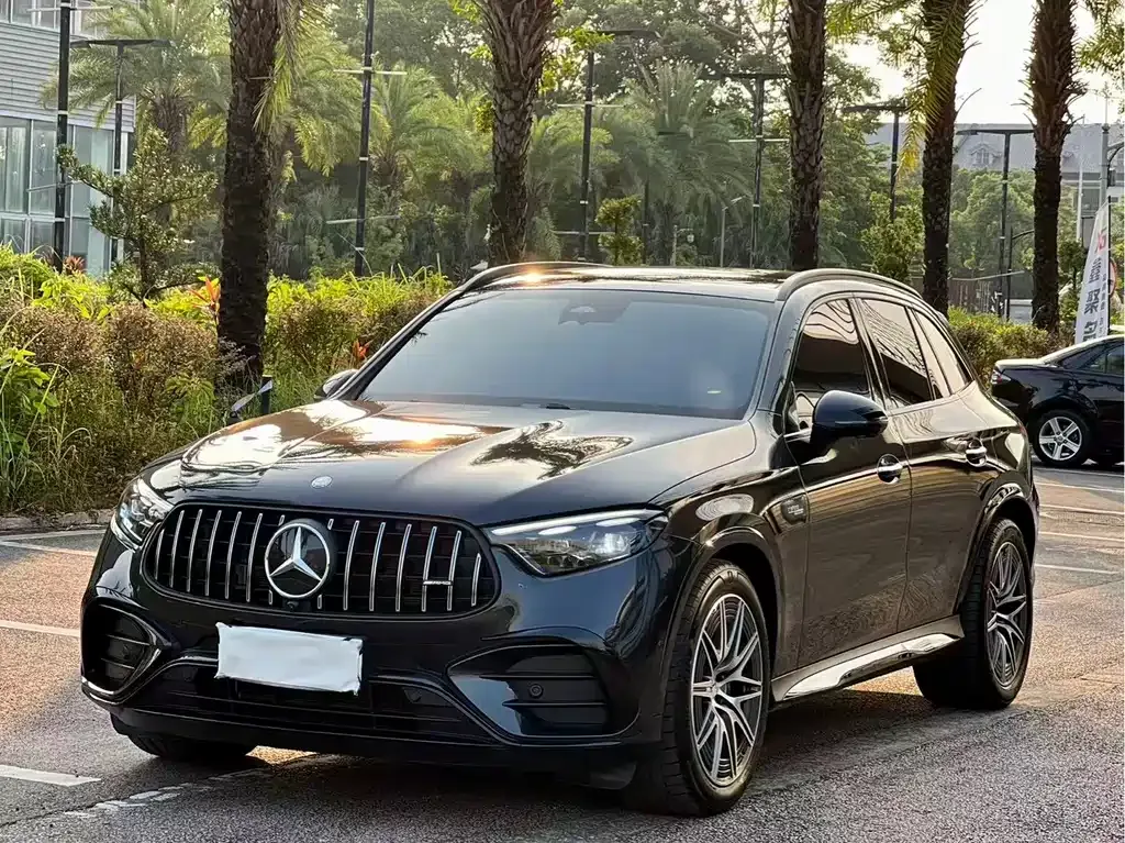 Mercedes-Benz GLC AMG — фото 1