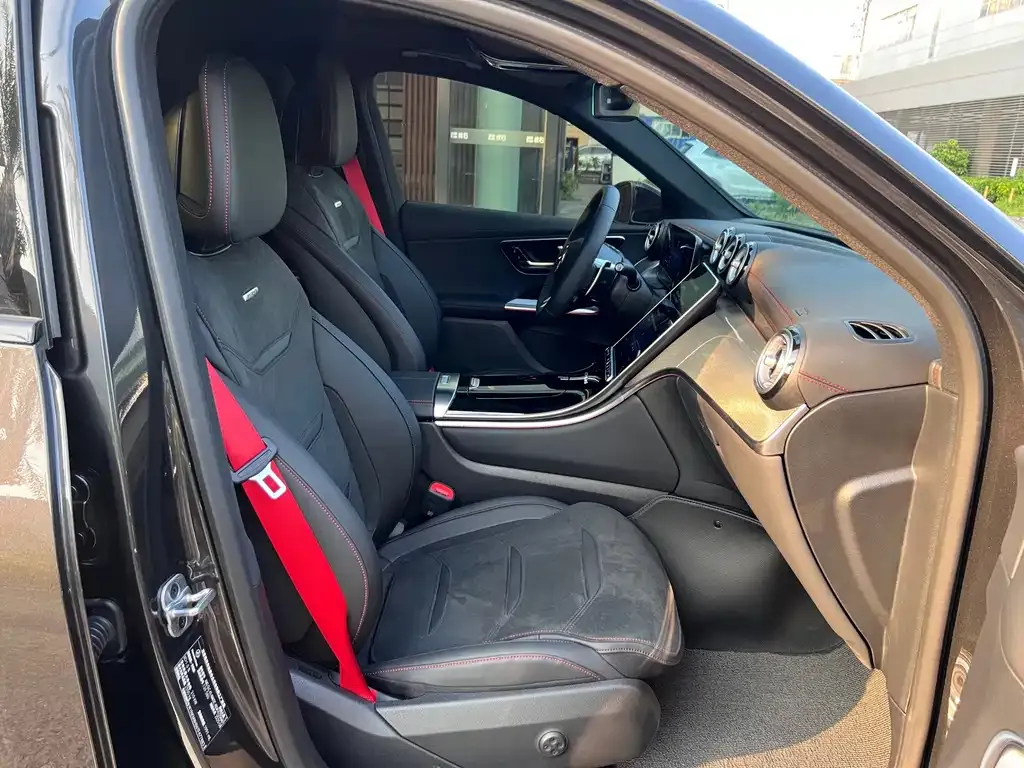 Mercedes-Benz GLC AMG — фото 6