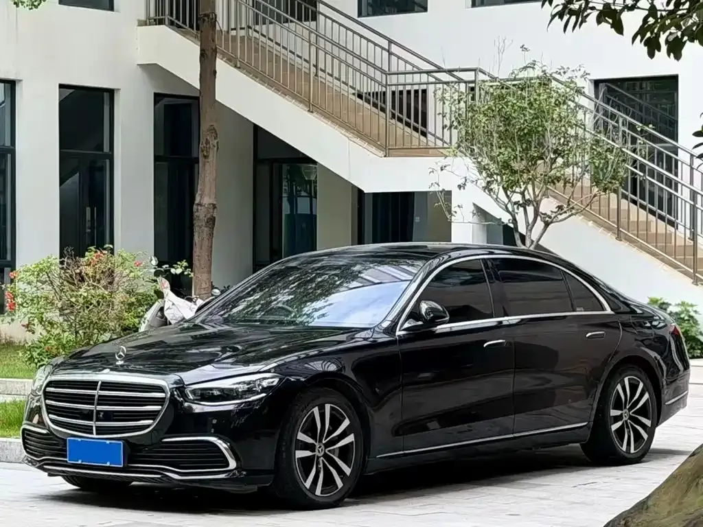 Mercedes-Benz S-Class — фото 1