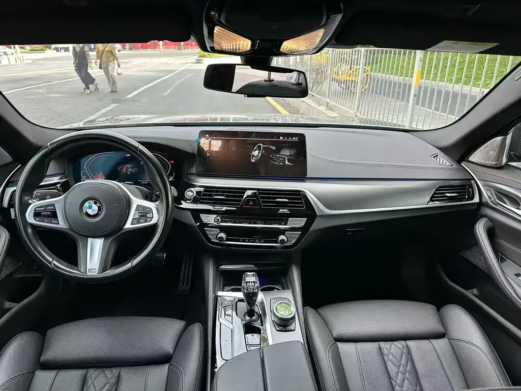 BMW 5 Series (Import) — фото 4