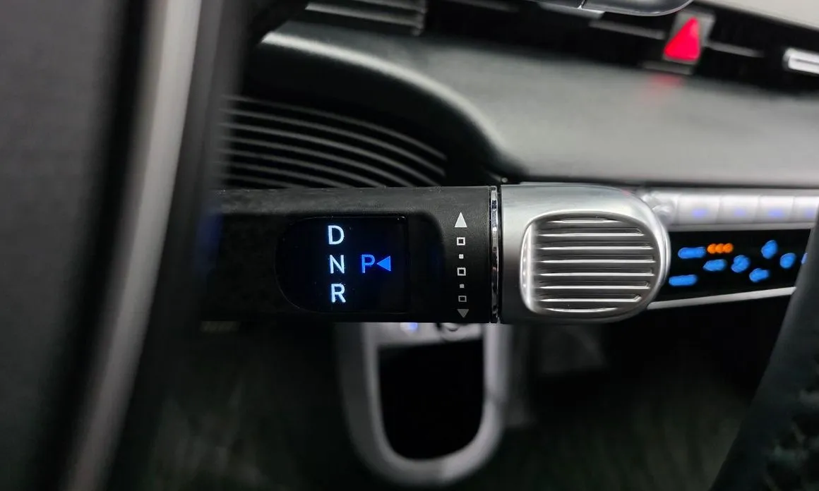 Hyundai Ioniq5 — фото 3