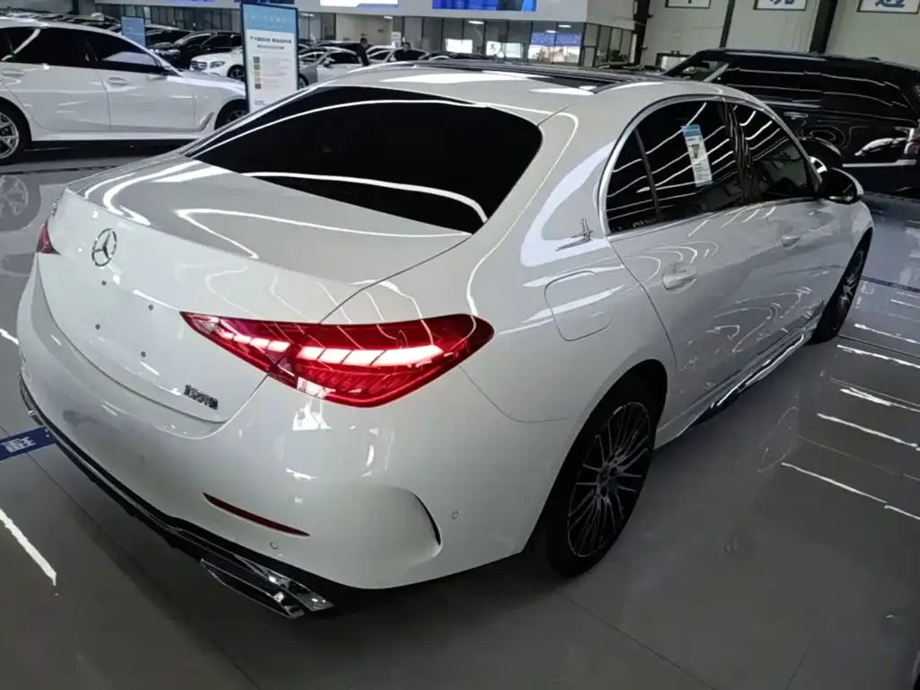 Mercedes-Benz C-Class — фото 10