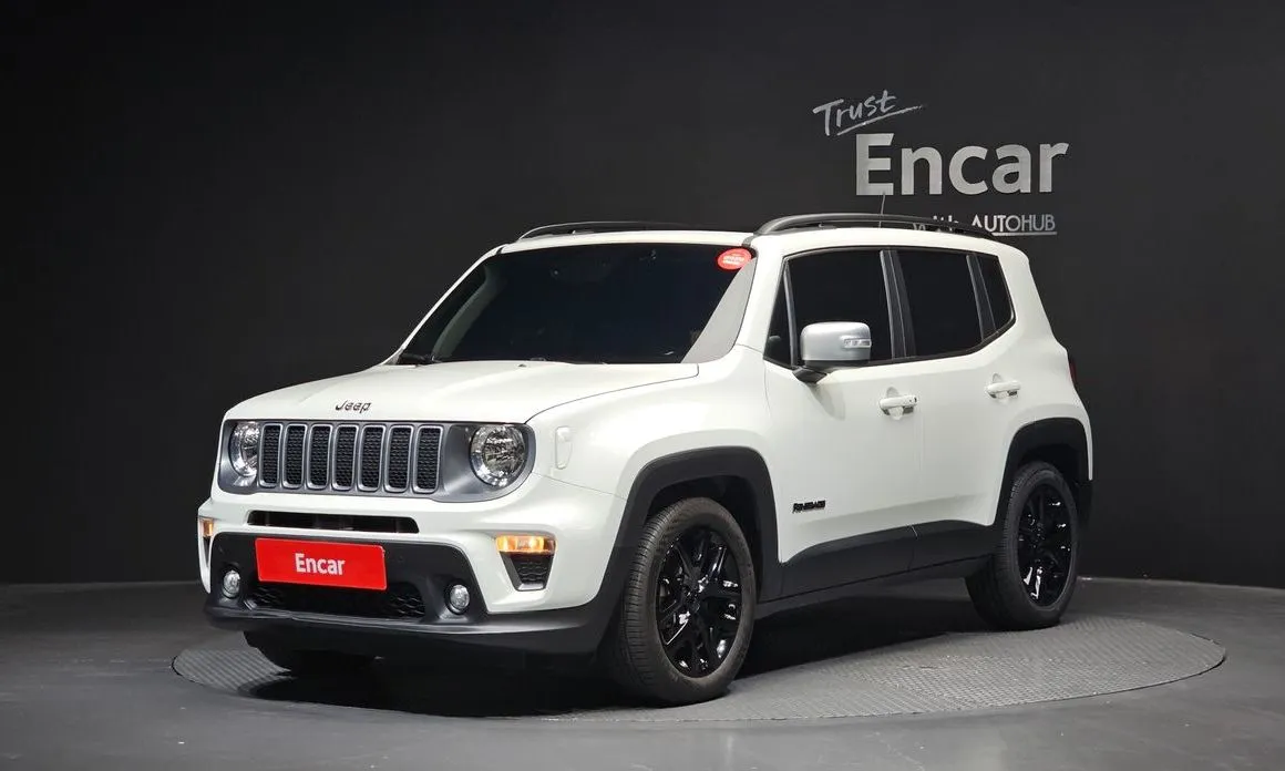 Jeep Renegade — фото 1