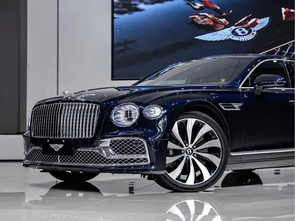 Bentley Flying Spur — фото 7
