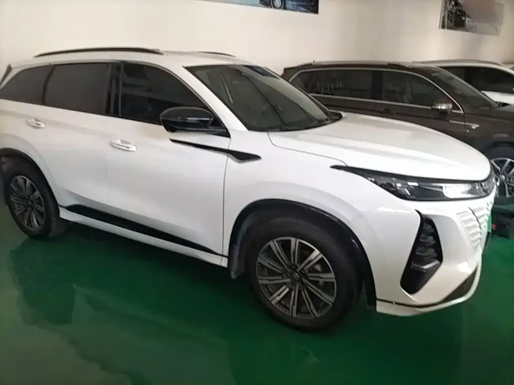 Changan CS75 PLUS — фото 3
