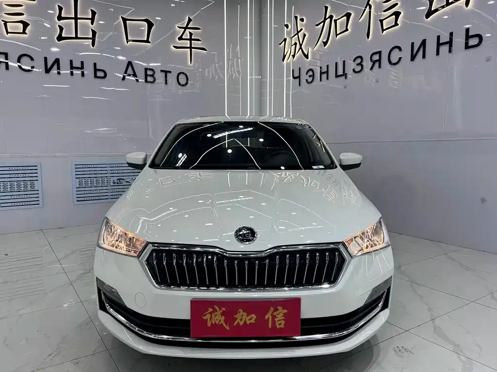Skoda Rapid — фото 5