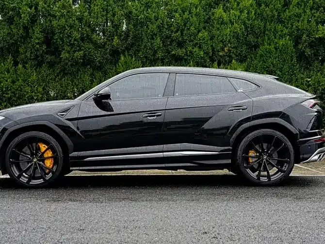 Lamborghini Urus — фото 7