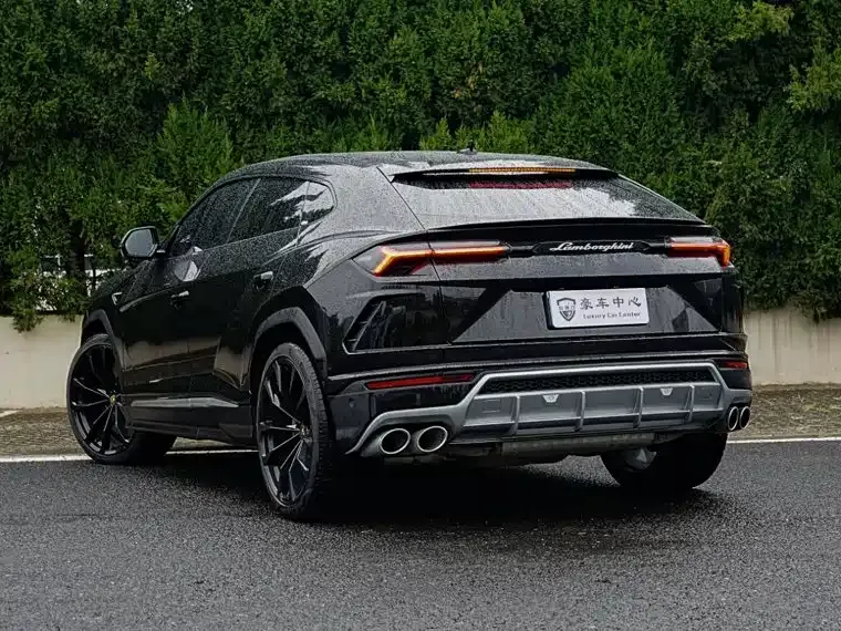 Lamborghini Urus — фото 5