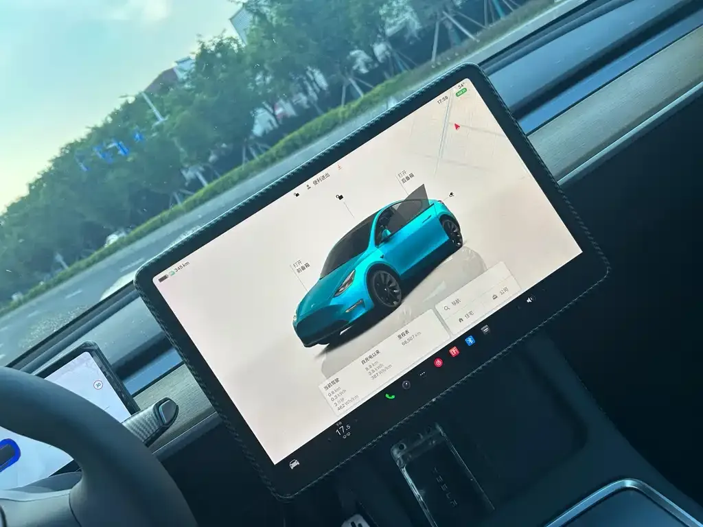 Tesla Model Y — фото 4