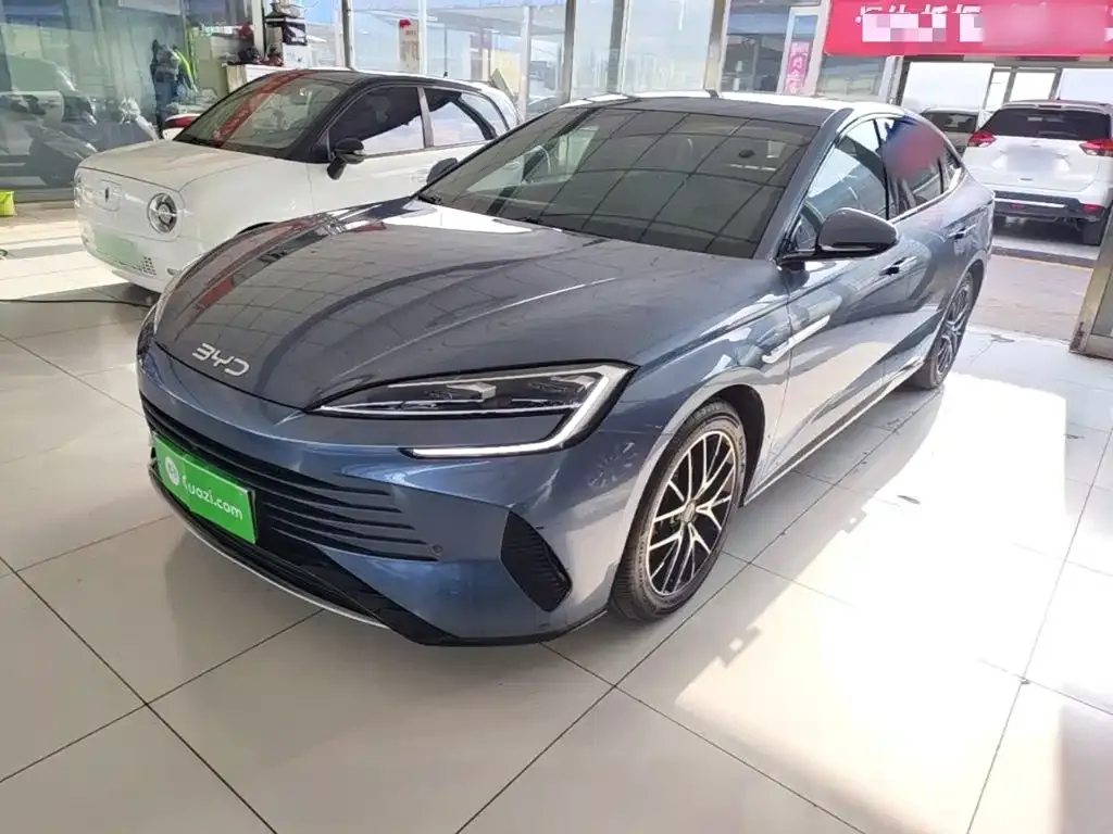 BYD Seal — фото 1
